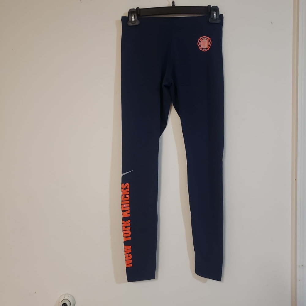 Nike New York Knicks leggings elastic waist
